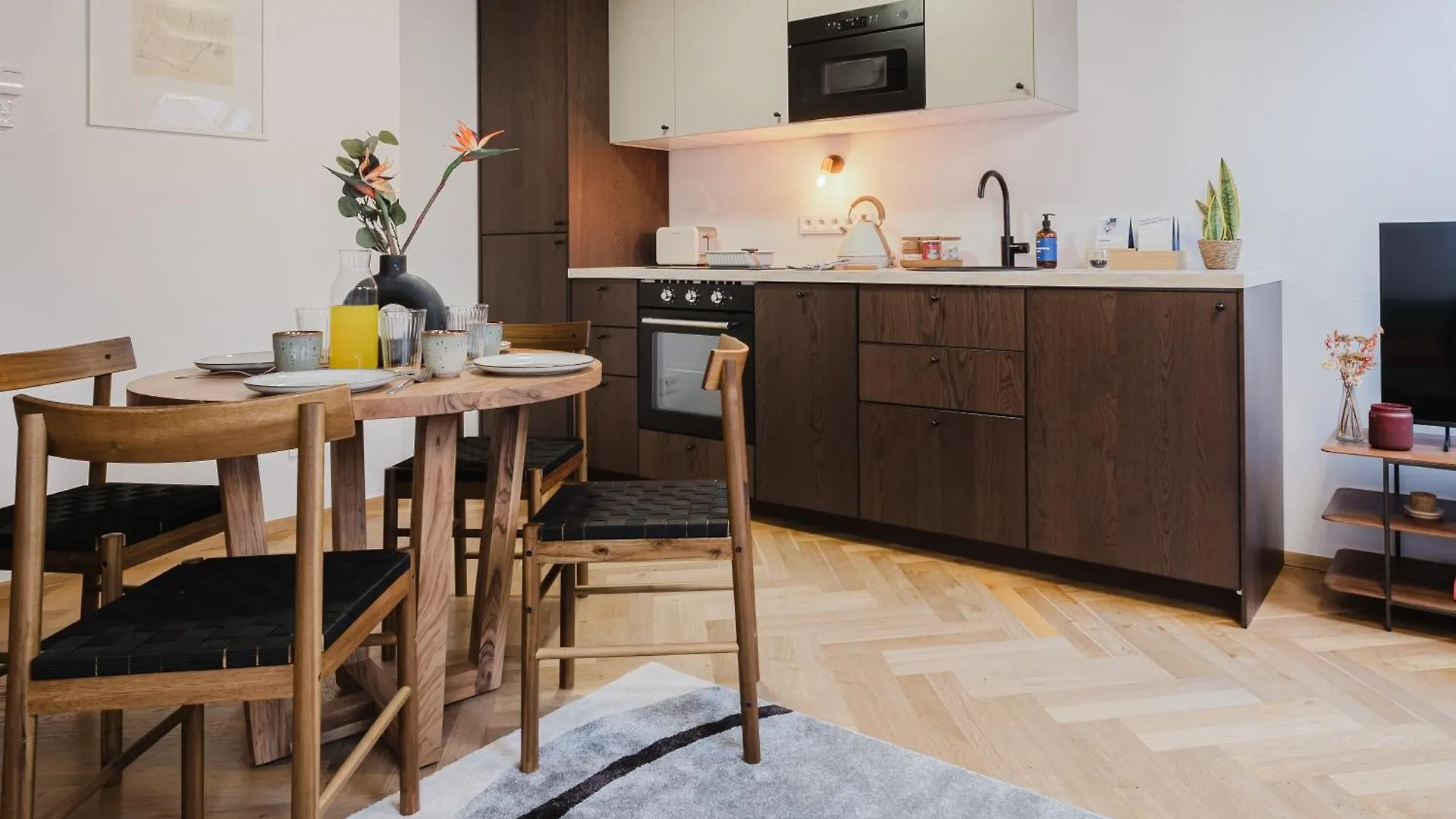 アパート Prague Days - Attic Maisonette - Workspace - Netflix - Vinohrady チェコ